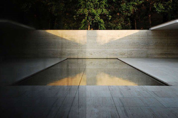 Minimalist Modern Swimming Pool
