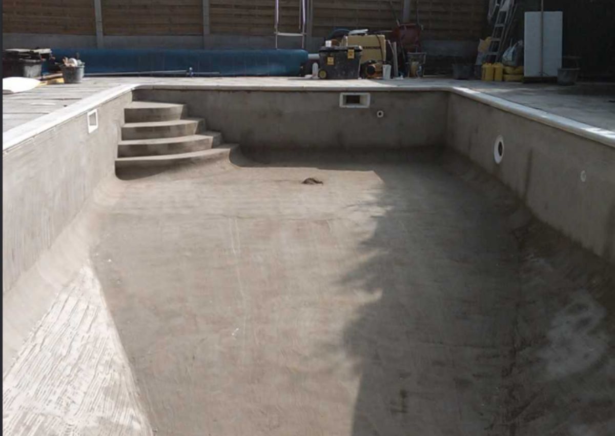 what is a concrete pool